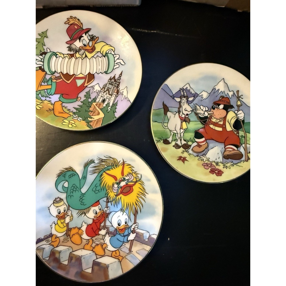 Disney Mini 5" Plates New England Collectors Society's The World Tour Set of 17